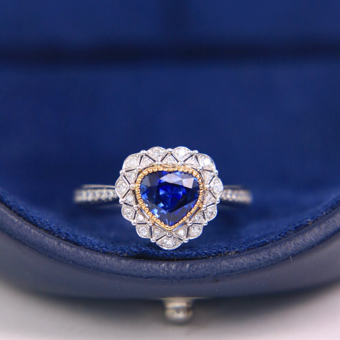 14k Gold 1.26 Ctw Vivid Blue Natural Sapphire & Diamond Ring: Ref:230940251 // gold content:14k gold // ring size:7. 25us // // main gemstone:sapphire // shape:heart // carat weight:1. 07ct // color:vivid blue // treatment:natural // // adjacent gemstone 2 :