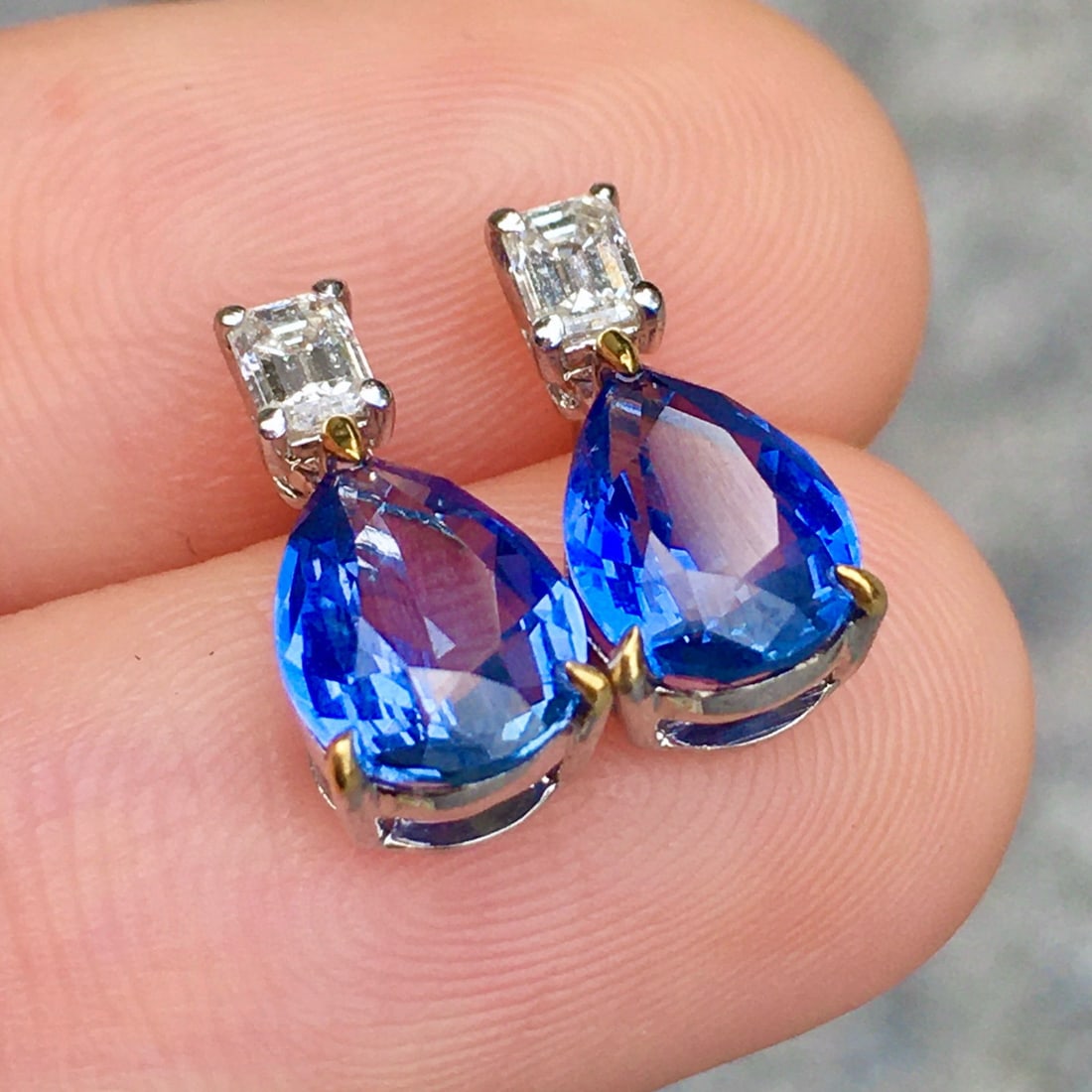 14k Gold 2.90 Ctw Natural Sapphire & Diamond Earrings - 3