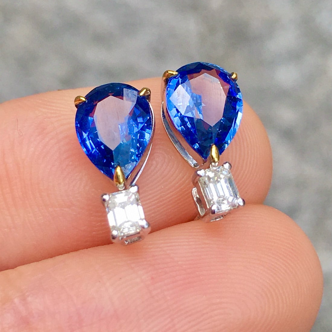 14k Gold 2.90 Ctw Natural Sapphire & Diamond Earrings - 5