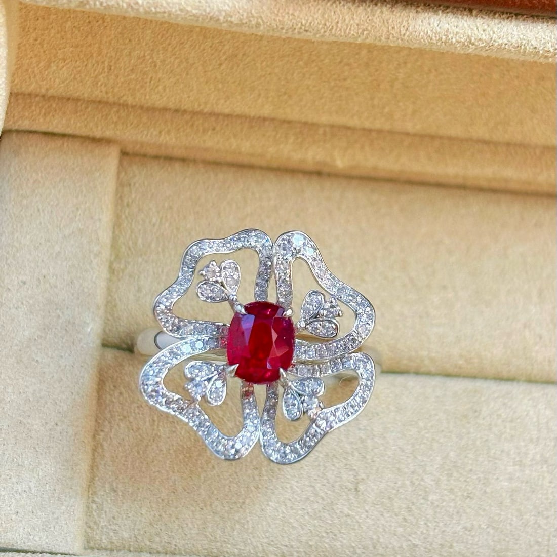 14k Gold 1.50 Ctw Natural Ruby & Diamond Ring - 4