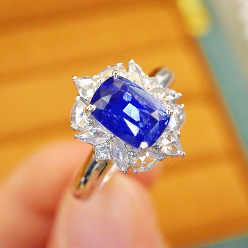 14k Gold 2.46 Ctw Natural Sapphire & Diamond Ring - 3