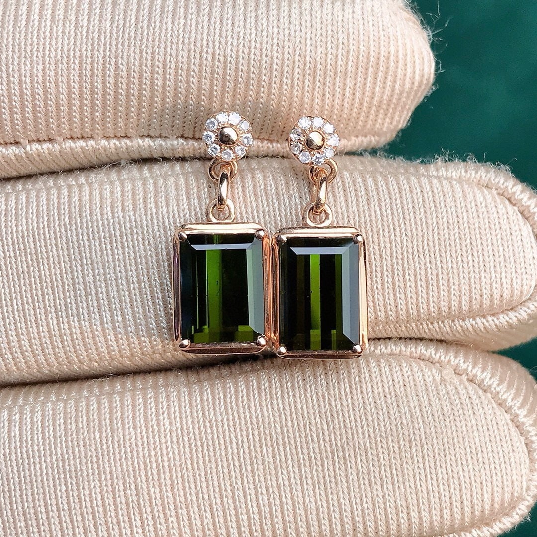 14k Gold 3.35 Ctw Natural Tourmaline & Diamond Earrings: Ref:230940280 // gold content:14k gold // main gemstone:tourmaline // shape:octagonal // carat weight:3. 3ct // color:green // treatment:natural // // adjacent gemstone 2 : diamond // number of stones