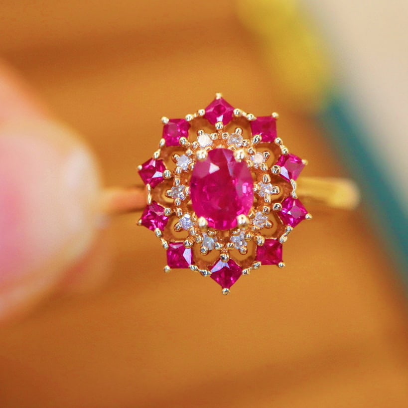 14k Gold 0.47 Ctw Natural Ruby & Diamond Ring: Ref:230940284 // gold content:14k gold // ring size:7. 25us // // main gemstone:ruby // shape:oval // carat weight:0. 42ct // color:red // treatment:natural // // adjacent gemstone 2 : diamond // numb