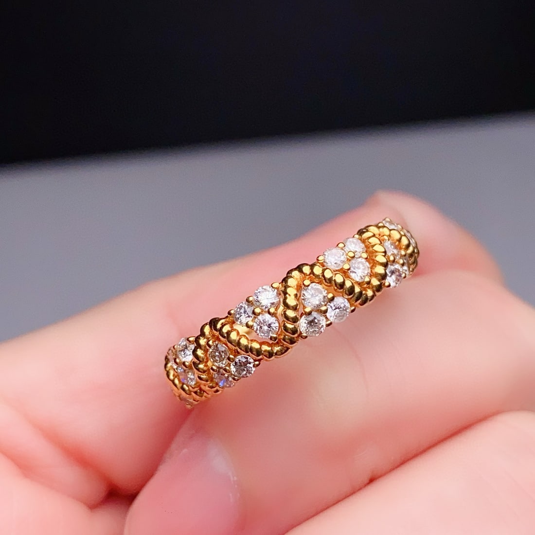 14k Gold 0.81 Ct Natural H Diamond Ring - 3