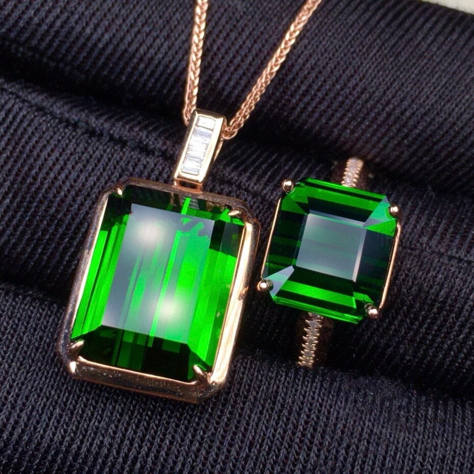 14k Gold 15.86 Ct Natural Tourmaline & Diamond Jewelry Set: Ref:230940300 // gold content:14k gold // ring size:7. 25us // // pendant(without chain) // main gemstone:tourmaline // shape:octagonal // carat weight:9. 85ct // color:green // treatment:natural // /
