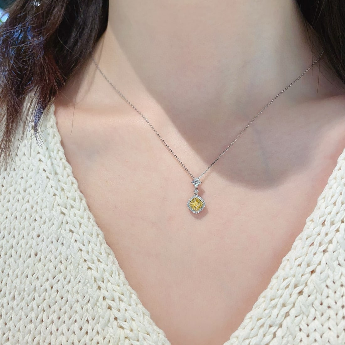 14k Gold 0.43 Ctw Natural Yellow Diamond & Diamond Necklace - 4