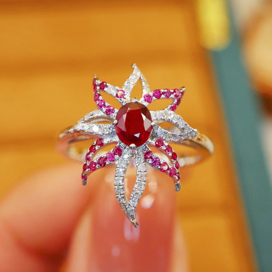 14k Gold 0.58 Ctw Natural Ruby & Diamond Ring: Ref:230940324 // gold content:14k gold // ring size:7. 25us // // main gemstone:ruby // shape:oval // carat weight:0. 46ct // color:pigeonblood red // treatment:natural // // adjacent gemstone 2 : dia