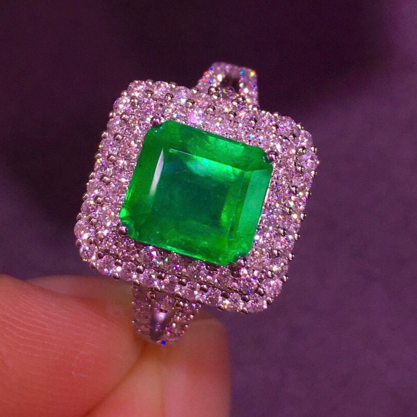 14k Gold 2.65 Ct Vivid Green Natural Emerald & Diamond Ring - 2