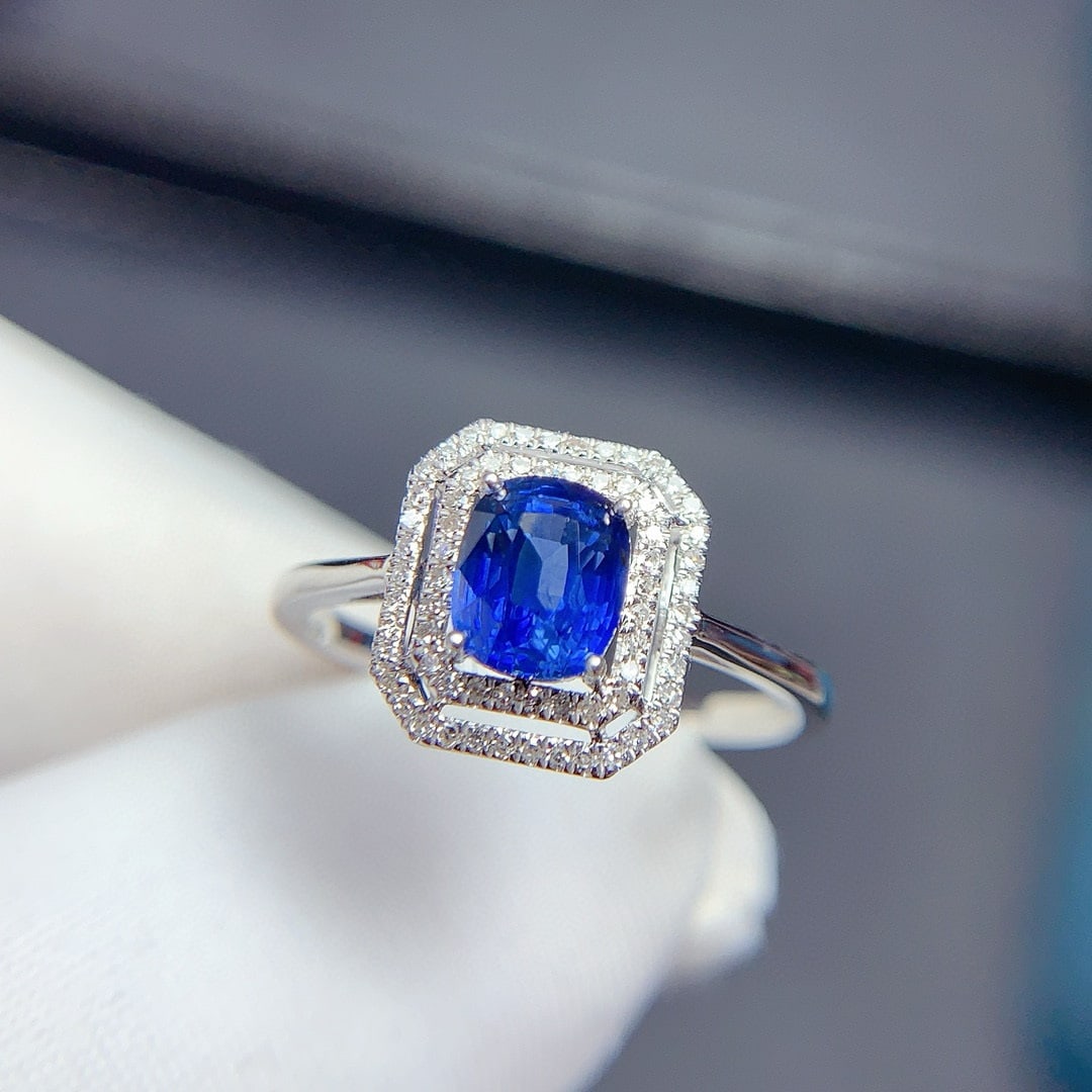 14k Gold 1.09 Ct Natural Sapphire & Diamond Ring: Ref:230940333 // gold content:14k gold // ring size:7. 25us // // main gemstone:sapphire // shape:cushion // carat weight:1. 09ct // color:royal blue // treatment:natural // // adjacent gemstone 2 : d