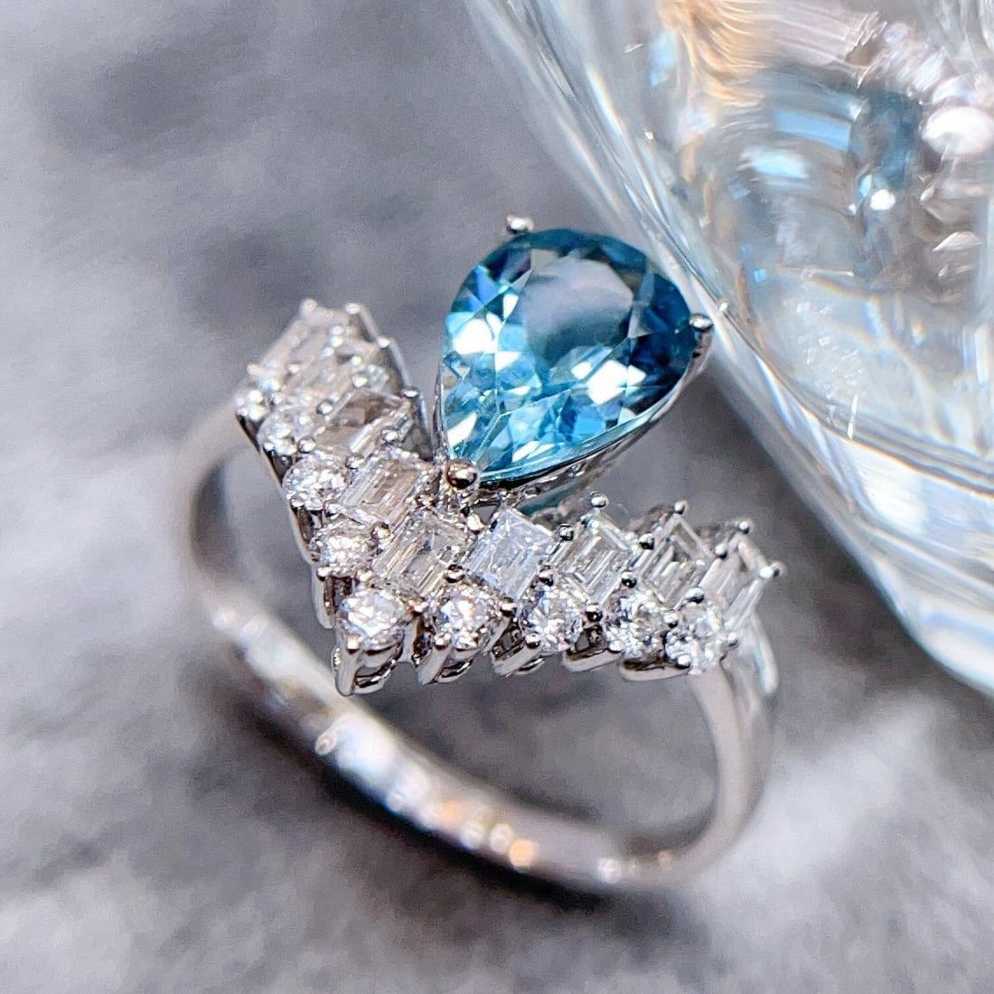 14k Gold 1.54 Ctw Natural Aquamarine & Diamond Ring - 6