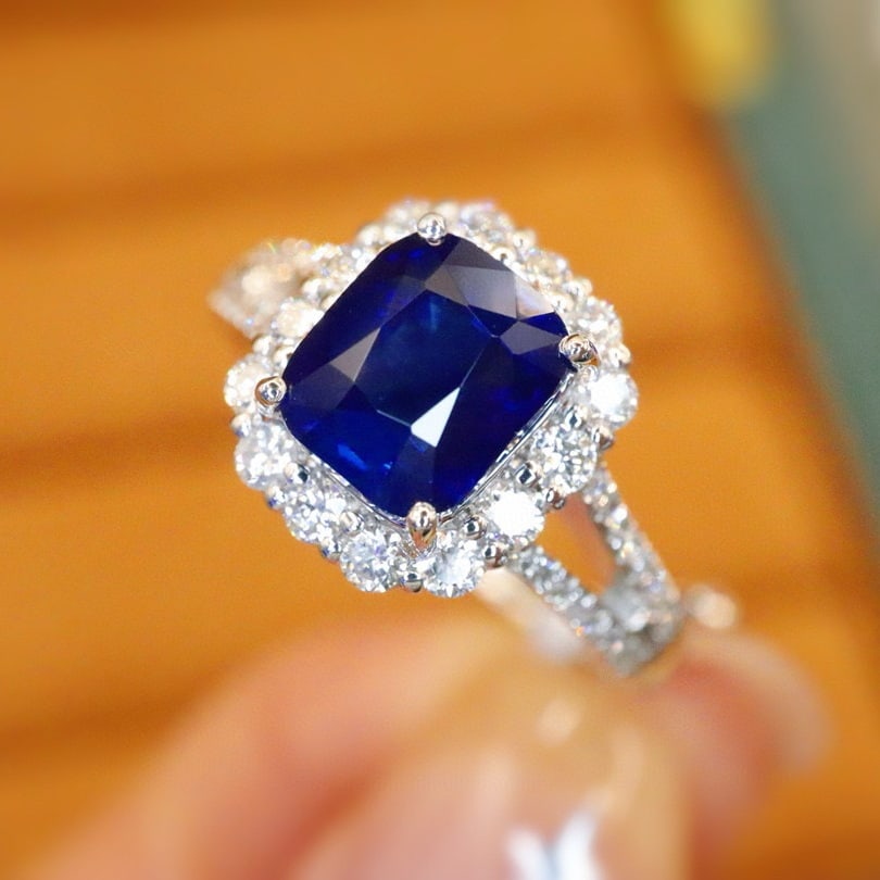 14k Gold 2.51 Ctw Natural Sapphire & Diamond Ring - 2