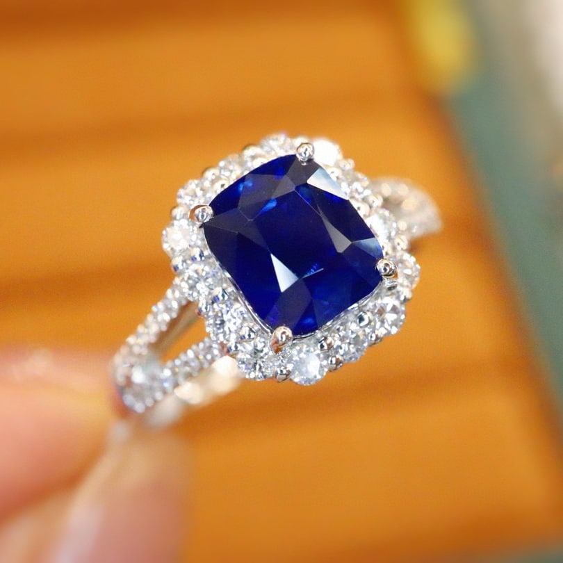 14k Gold 2.51 Ctw Natural Sapphire & Diamond Ring - 3