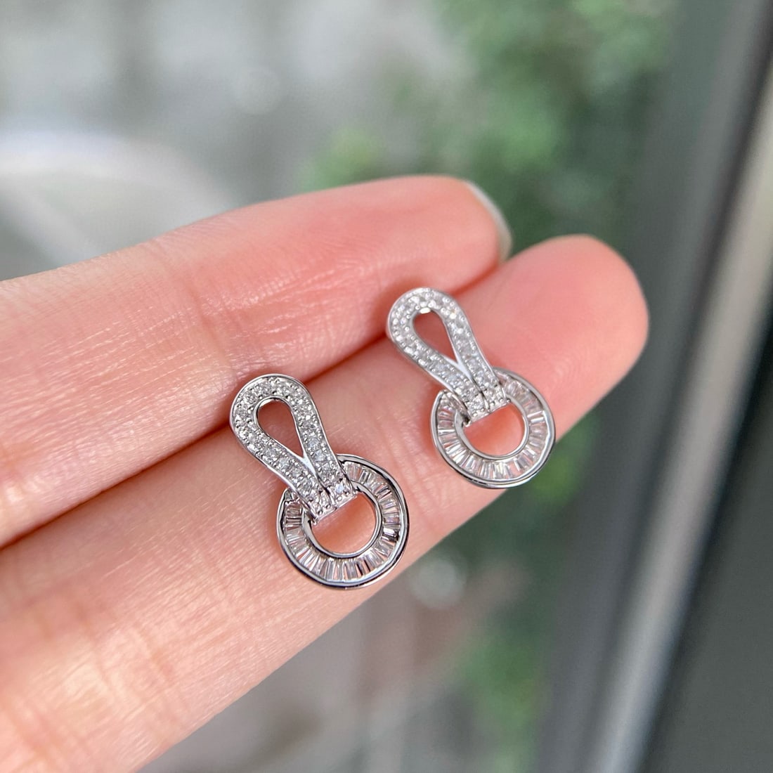 14k Gold 0.18 Ctw Natural H Diamond Earrings - 2