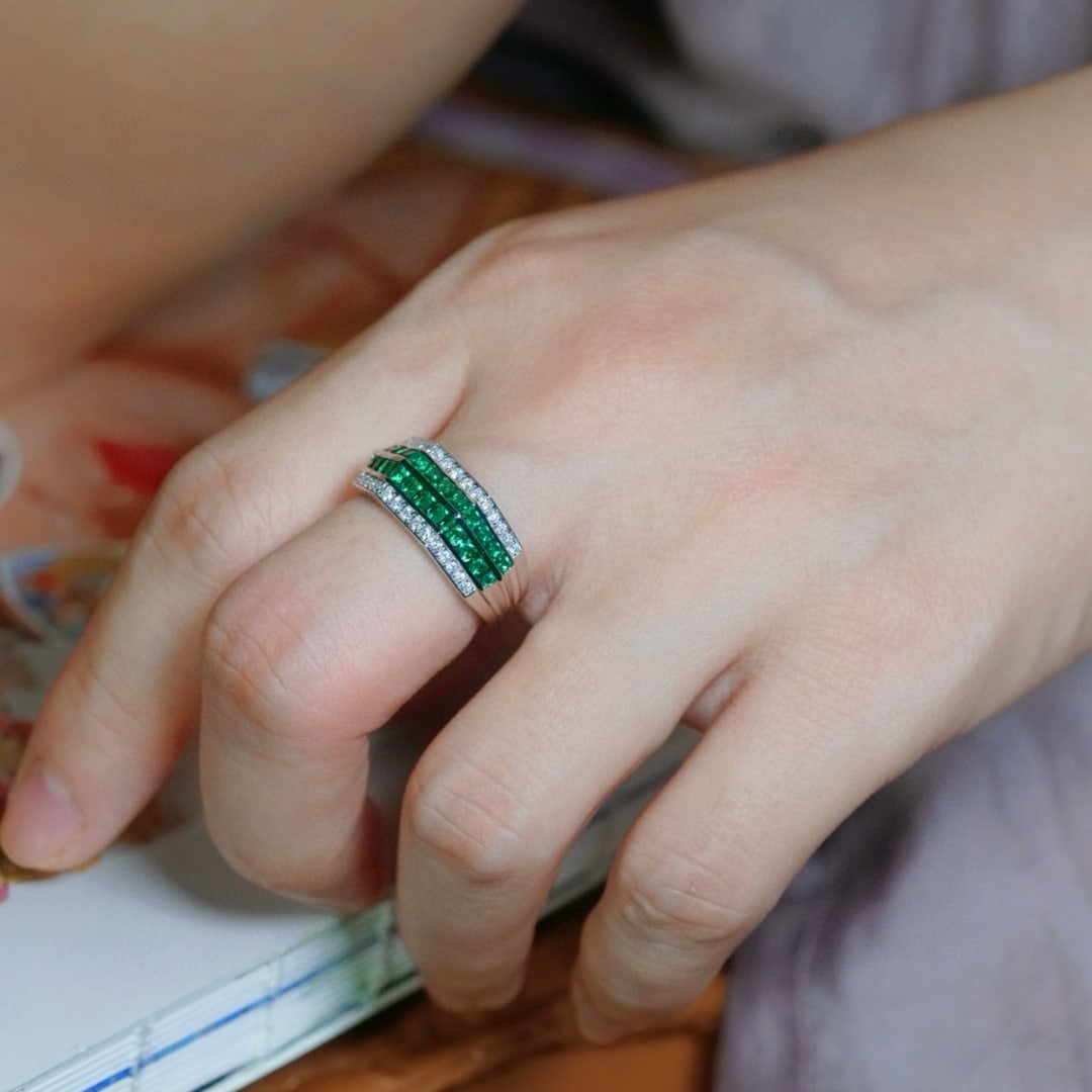 14k Gold 1.28 Ctw Vivid Green Natural Emerald & Diamond Ring - 4