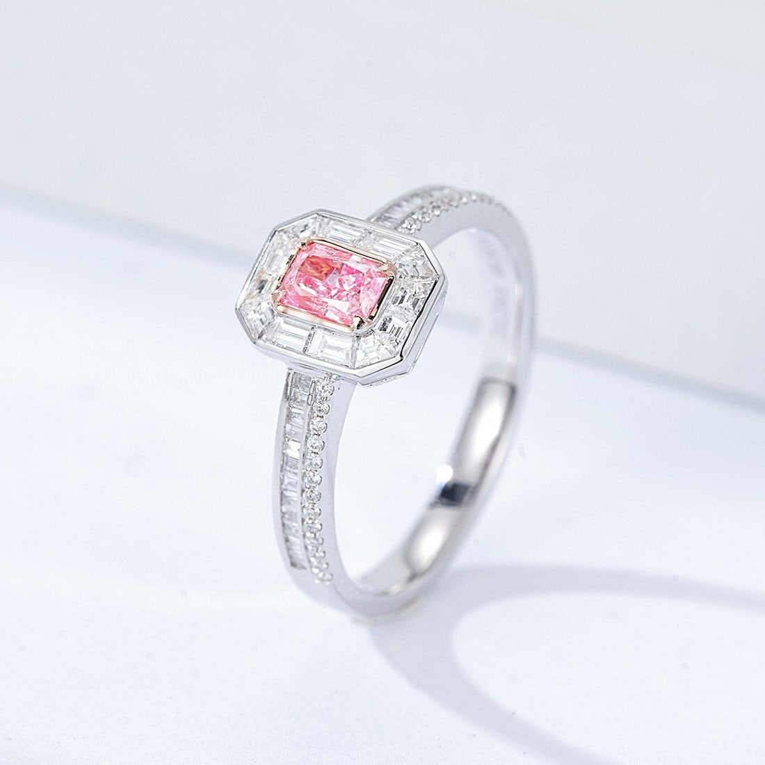 14k Gold 0.82 Ctw Natural Pink Diamond & Diamond Ring - 3