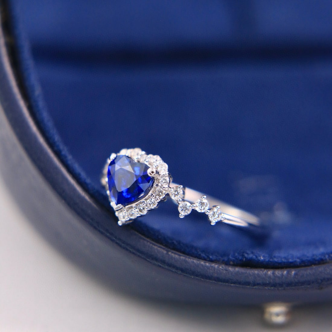 14k Gold 1.27 Ctw Natural Sapphire & Diamond Ring - 4