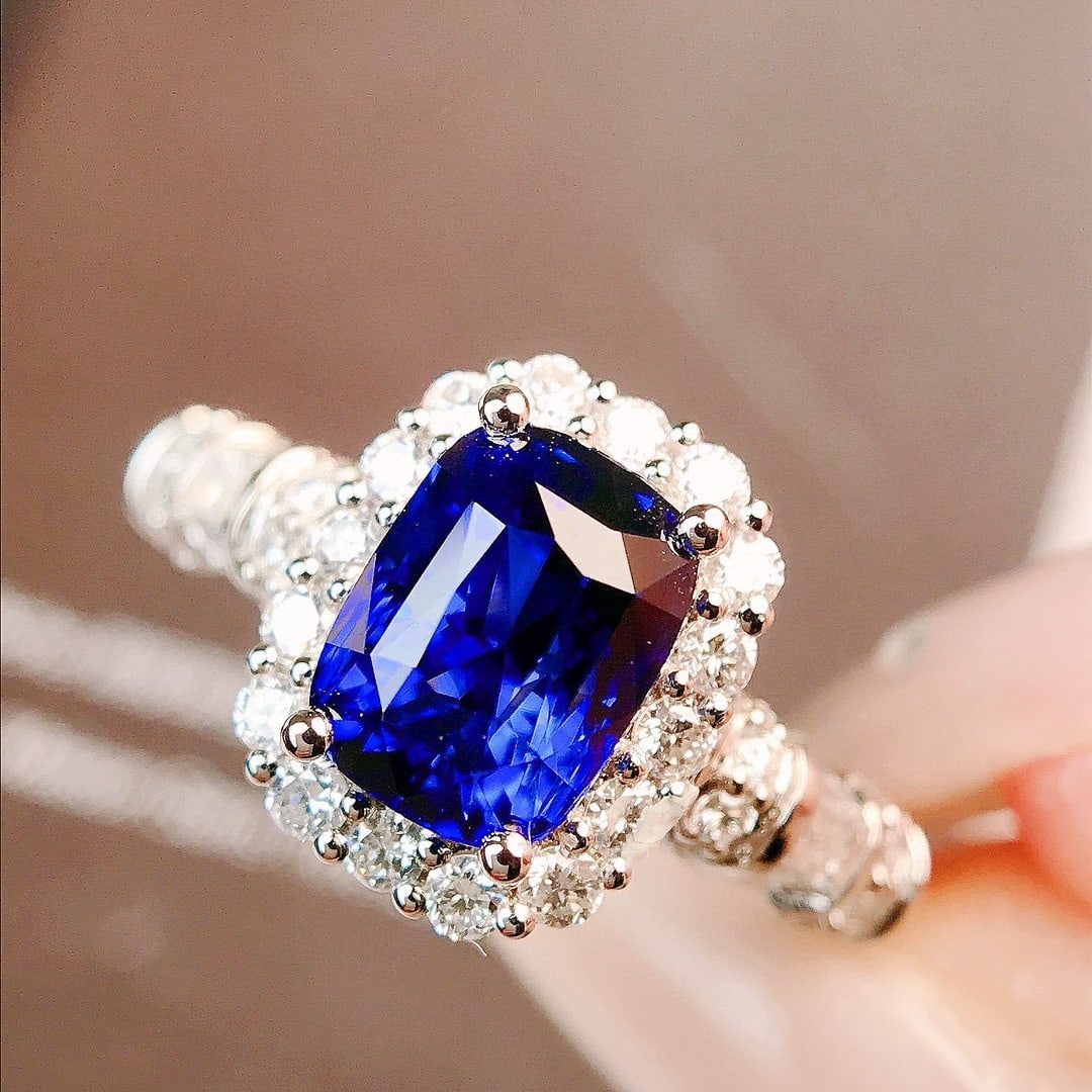 14k Gold 2.97 Ctw Natural Sapphire & Diamond Ring: Ref:230940366 // gold content:14k gold // ring size:7. 25us // // main gemstone:sapphire // shape:cushion // carat weight:2. 40ct // color:royal blue // treatment:natural // // adjacent gemstone 2 : d