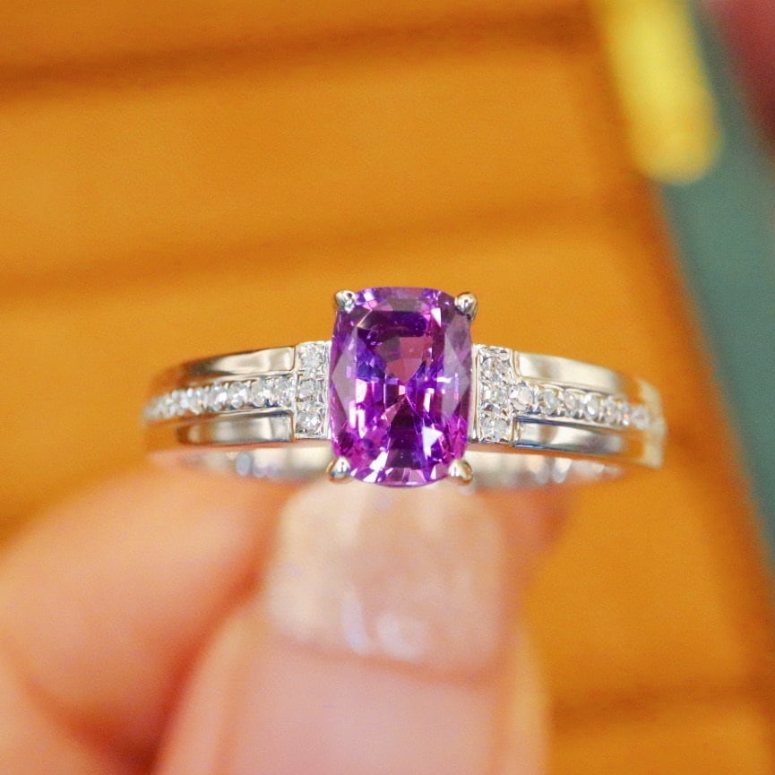 14k Gold 1.16 Ctw Natural Sapphire & Diamond Ring: Ref:230940372 // gold content:14k gold // ring size:7. 25us // // main gemstone:sapphire // shape:cushion // carat weight:1. 08ct // color:purple // treatment:natural // // adjacent gemstone 2 :