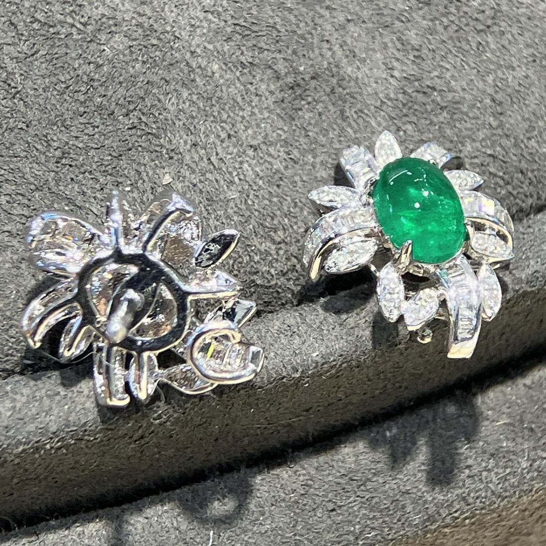 14k Gold 1.2 Ct Vivid Green Natural Emerald & Diamond Earrings - 5