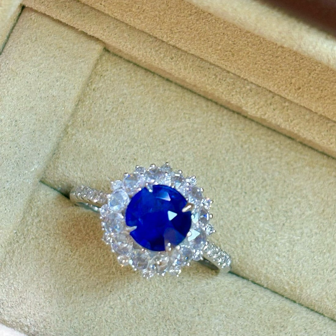 14k Gold 1.67 Ctw Natural Sapphire & Diamond Ring - 3