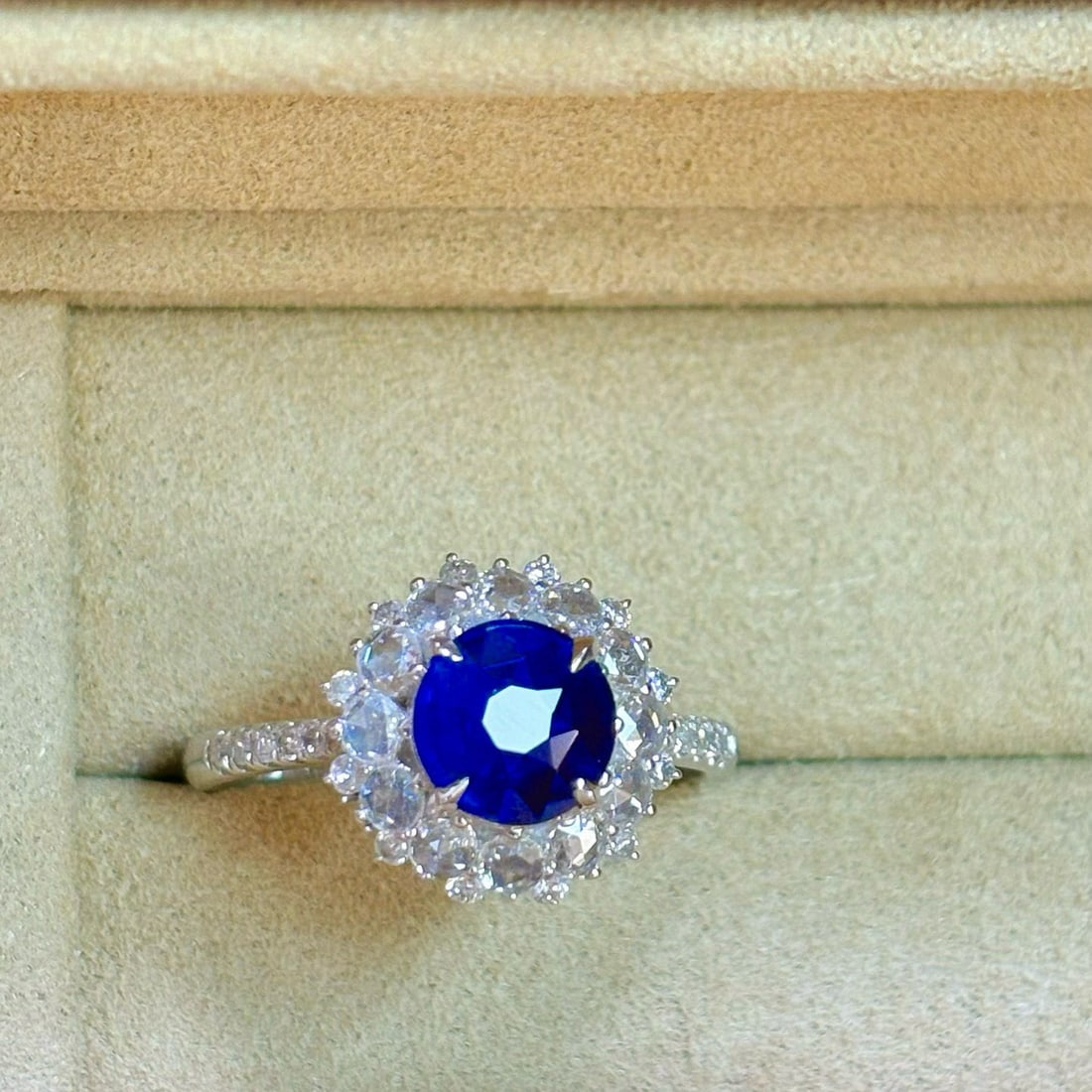 14k Gold 1.67 Ctw Natural Sapphire & Diamond Ring - 5