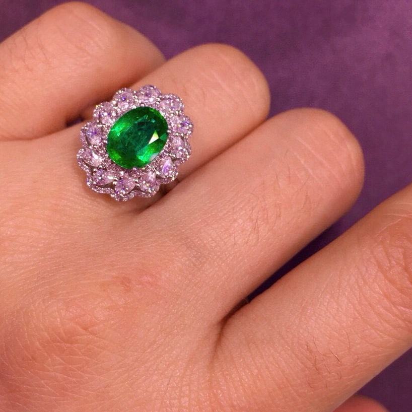 14k Gold 1.71 Ct Vivid Green Natural Emerald & Diamond Ring - 5