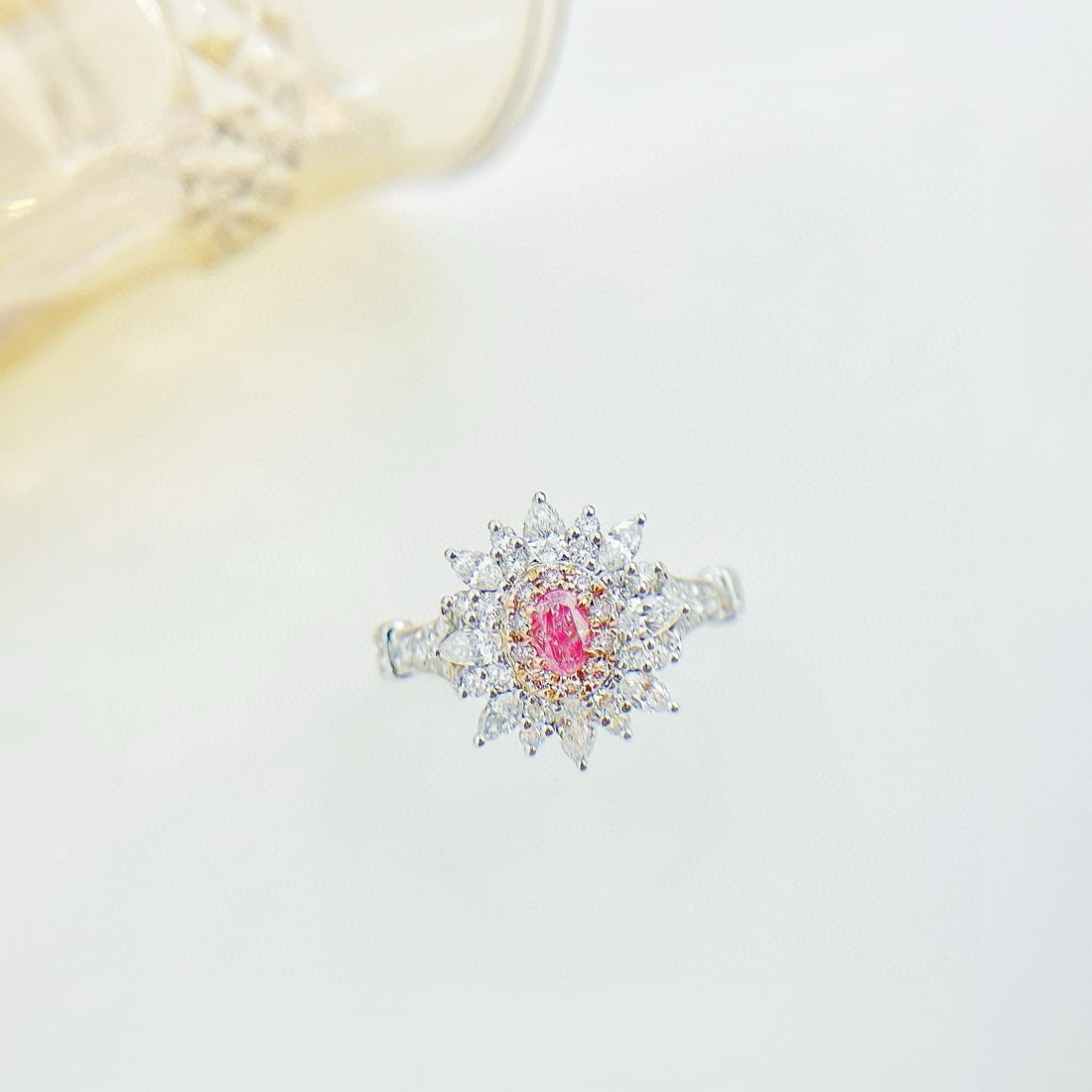 14k Gold 0.90 Ctw Natural Pink Diamond & Diamond Ring - 4