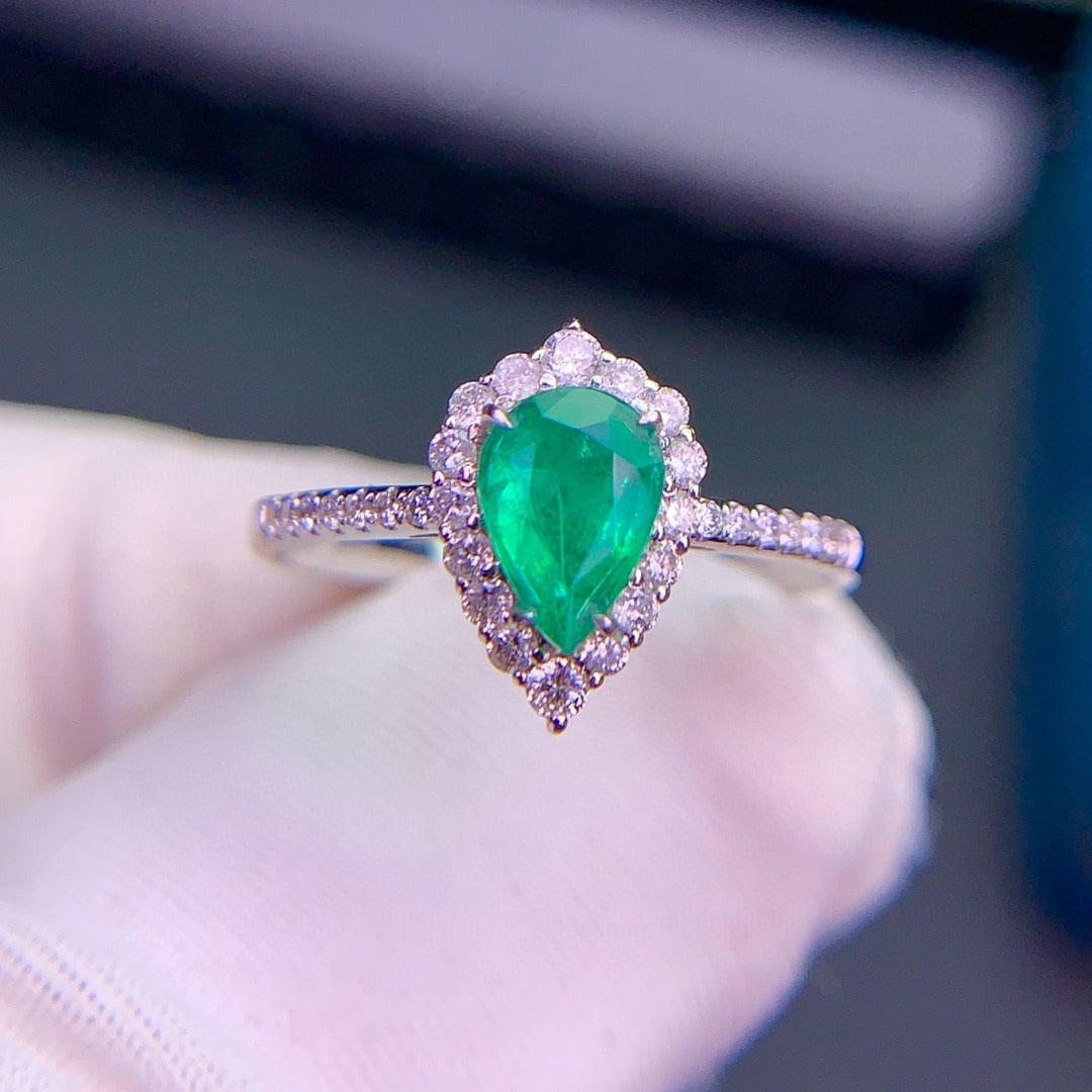 14k Gold 0.56 Ct Natural Emerald & Diamond Ring - 5