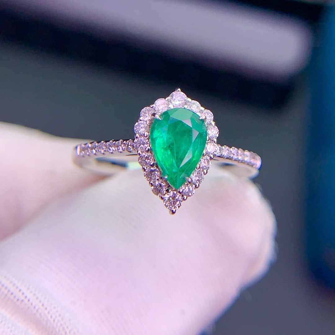 14k Gold 0.56 Ct Natural Emerald & Diamond Ring - 6