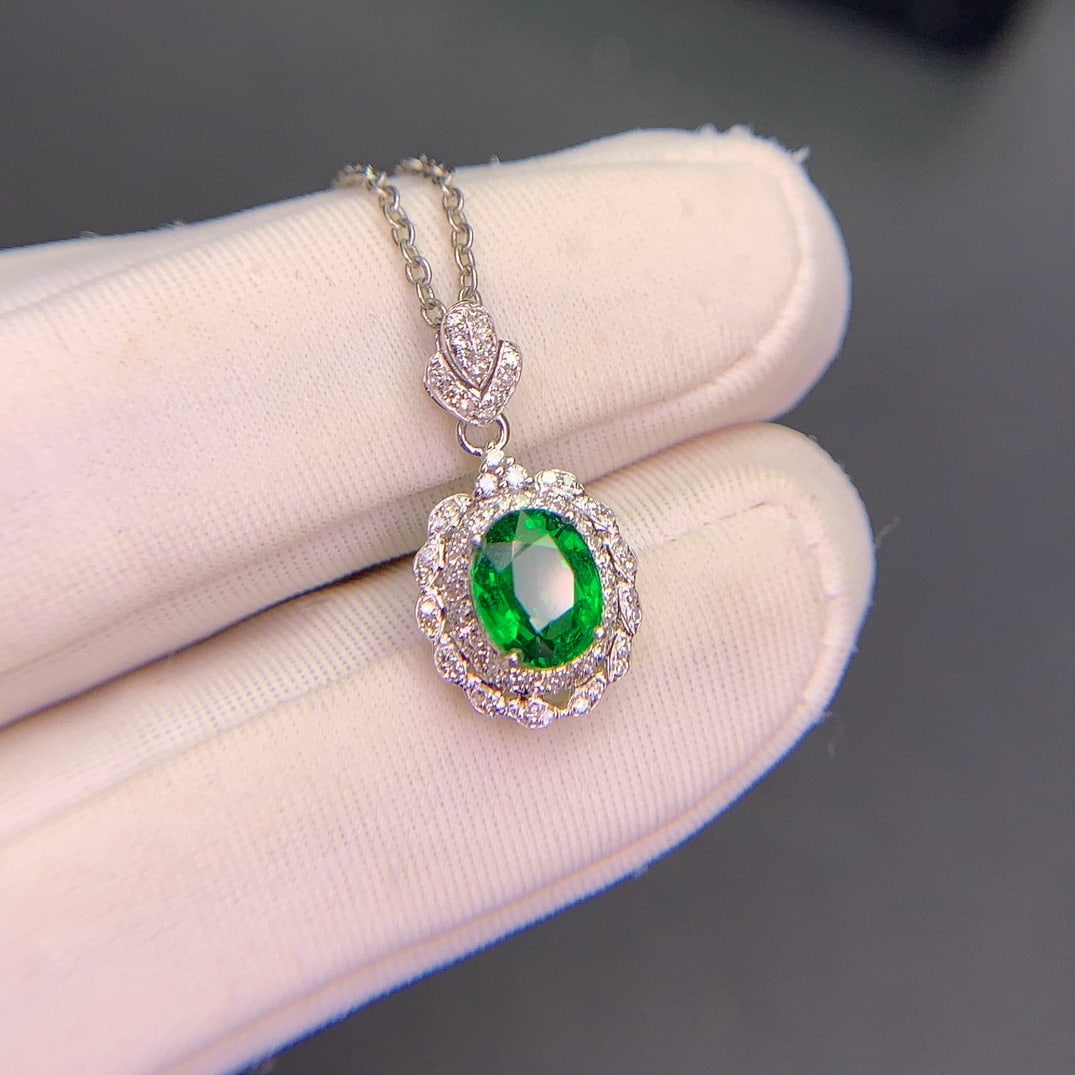 14k Gold 1.09 Ct Vivid Green Natural Tsavorite & Diamond Pendant( Without Chain ) - 3