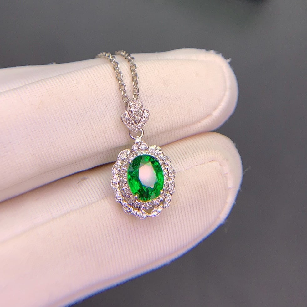 14k Gold 1.09 Ct Vivid Green Natural Tsavorite & Diamond Pendant( Without Chain ) - 7