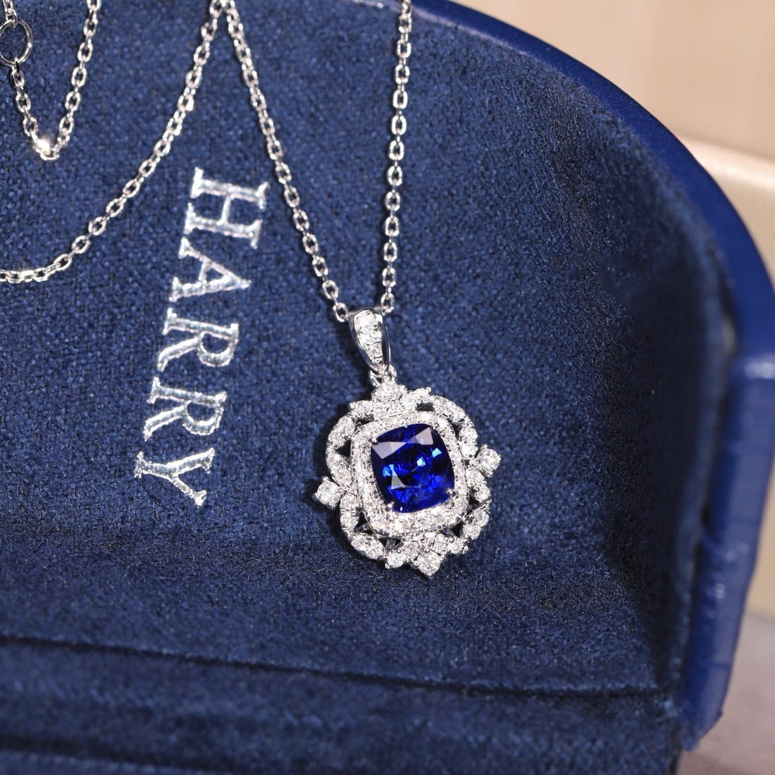 14k Gold 1.05 Ct Natural Sapphire & Diamond Necklace - 4