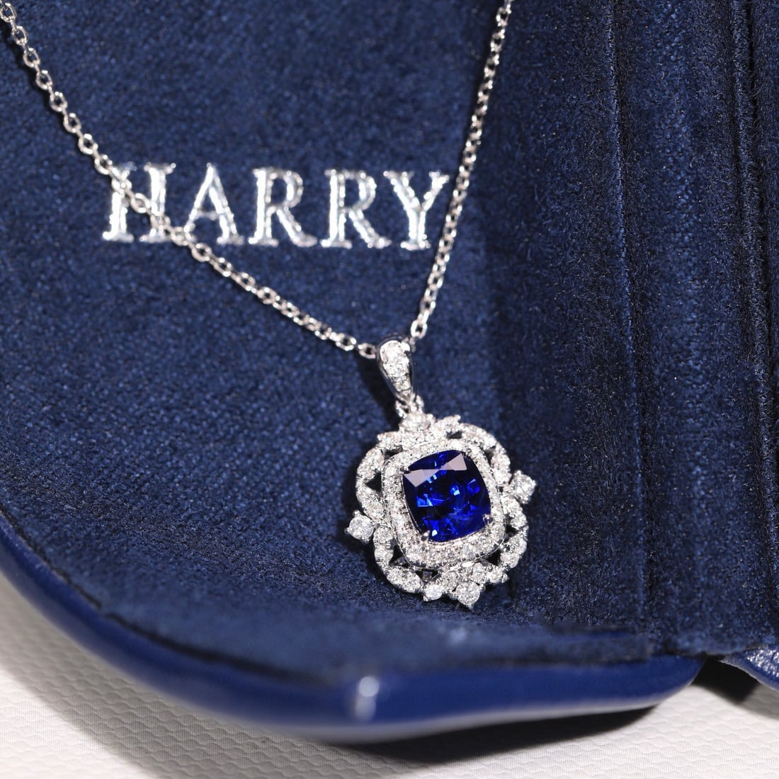 14k Gold 1.05 Ct Natural Sapphire & Diamond Necklace - 6