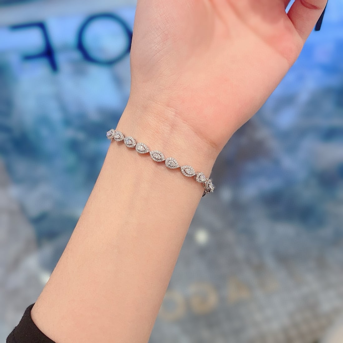 14k Gold 2.84 Ctw Natural H Diamond Bracelet - 4