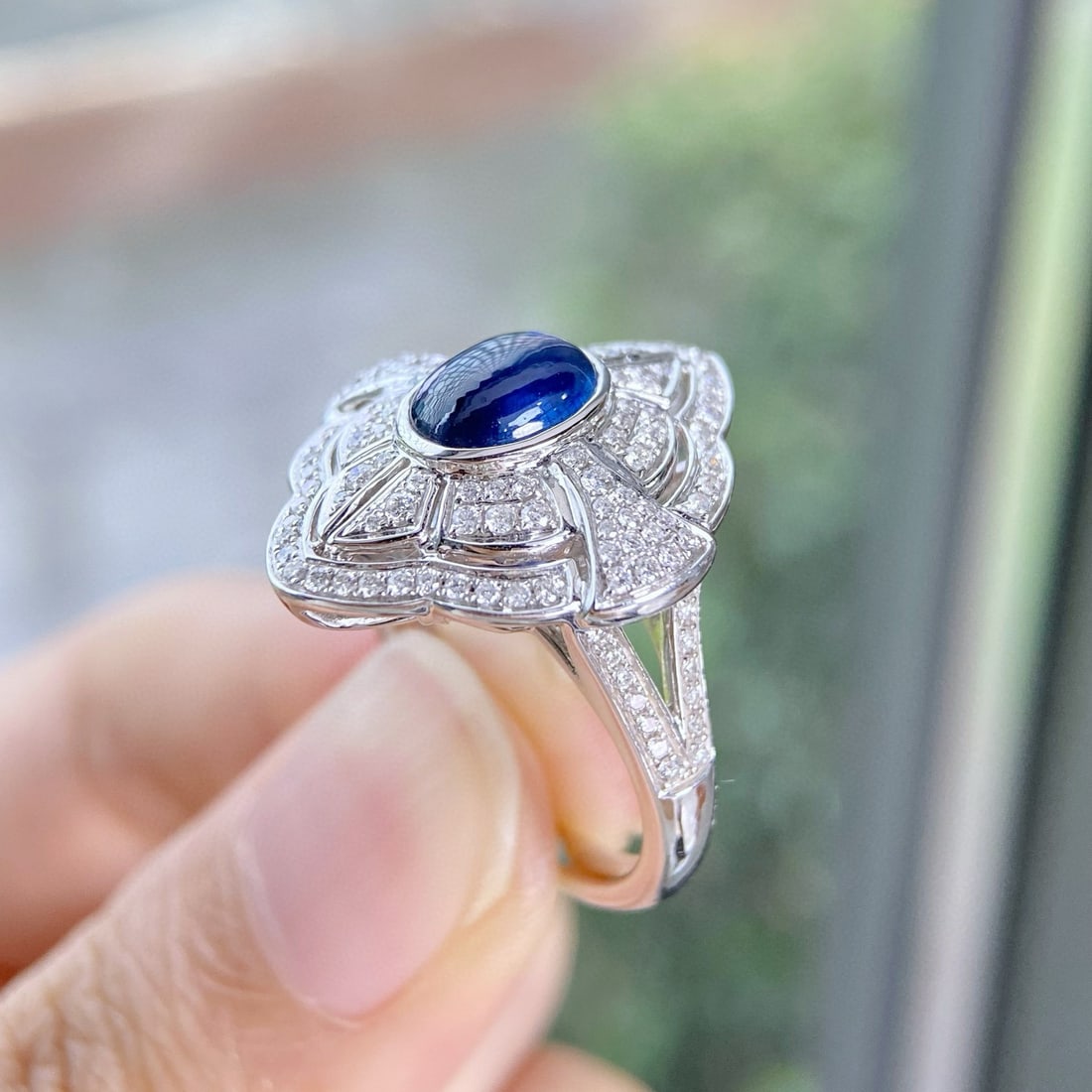 14k Gold 2.26 Ctw Vivid Blue Natural Sapphire & Diamond Ring - 3