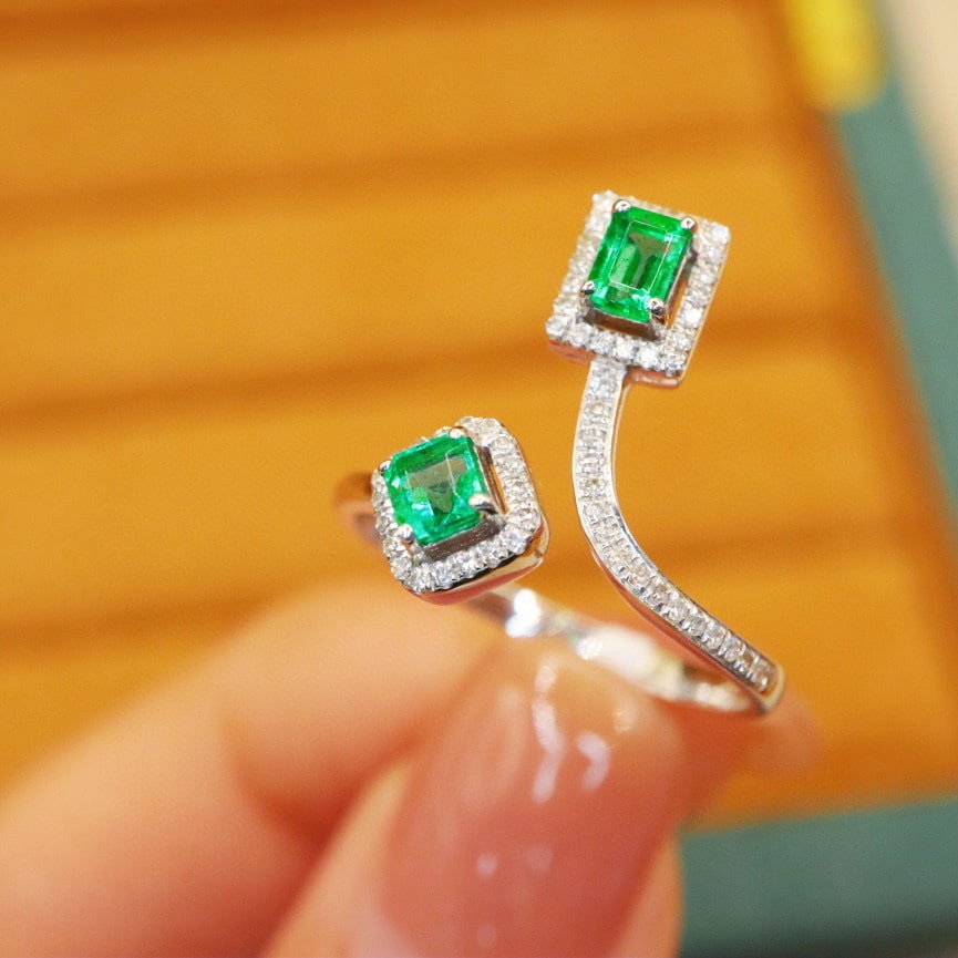 14k Gold 0.72 Ctw Natural Emerald & Diamond Ring - 2