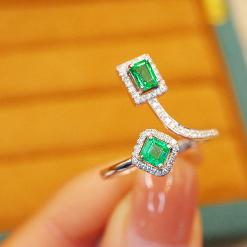 14k Gold 0.72 Ctw Natural Emerald & Diamond Ring - 3