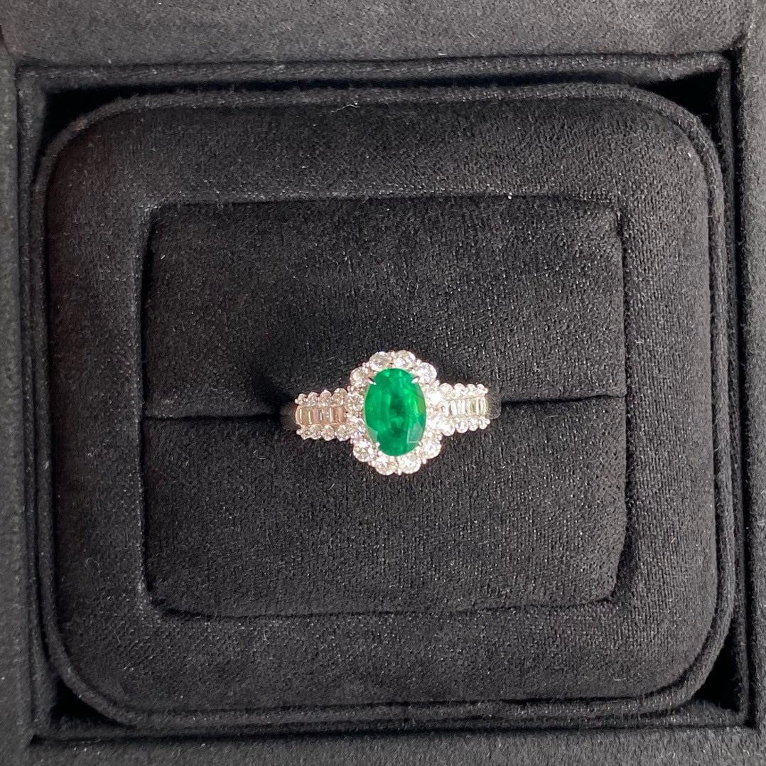 14k Gold 1.22 Ctw Vivid Green Natural Emerald & Diamond Ring: Ref:230940432 // gold content:14k gold // ring size:7. 25us // // main gemstone:emerald // shape:oval // carat weight:0. 73ct // color:vivid green // treatment:natural // // adjacent gemstone 2 : diam
