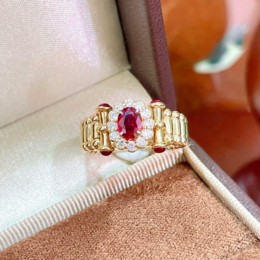 14k Gold 0.69 Ctw Natural Ruby & Diamond Ring: Ref:230940434 // gold content:14k gold // ring size:7. 25us // // main gemstone:ruby // shape:oval // carat weight:0. 45ct // color:pigeonblood red // treatment:natural // // adjacent gemstone 2 : dia