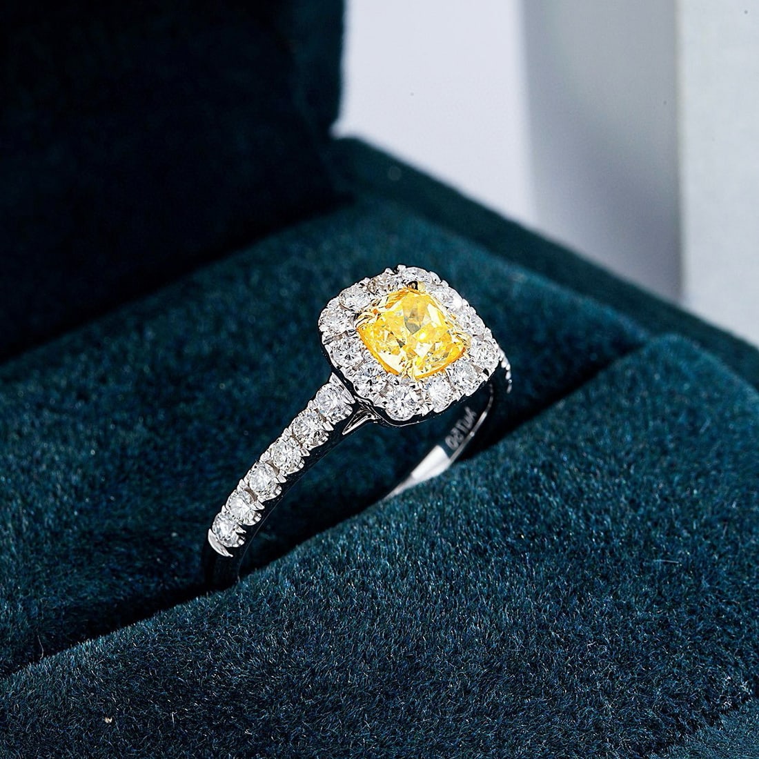 Gia Certified 14k Gold 1.23 Ctw Natural Yellow Diamond & Diamond Ring - 4