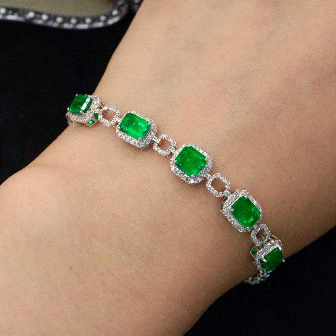 14k Gold 4.24 Ctw Vivid Green Natural Emerald & Diamond Bracelet - 5