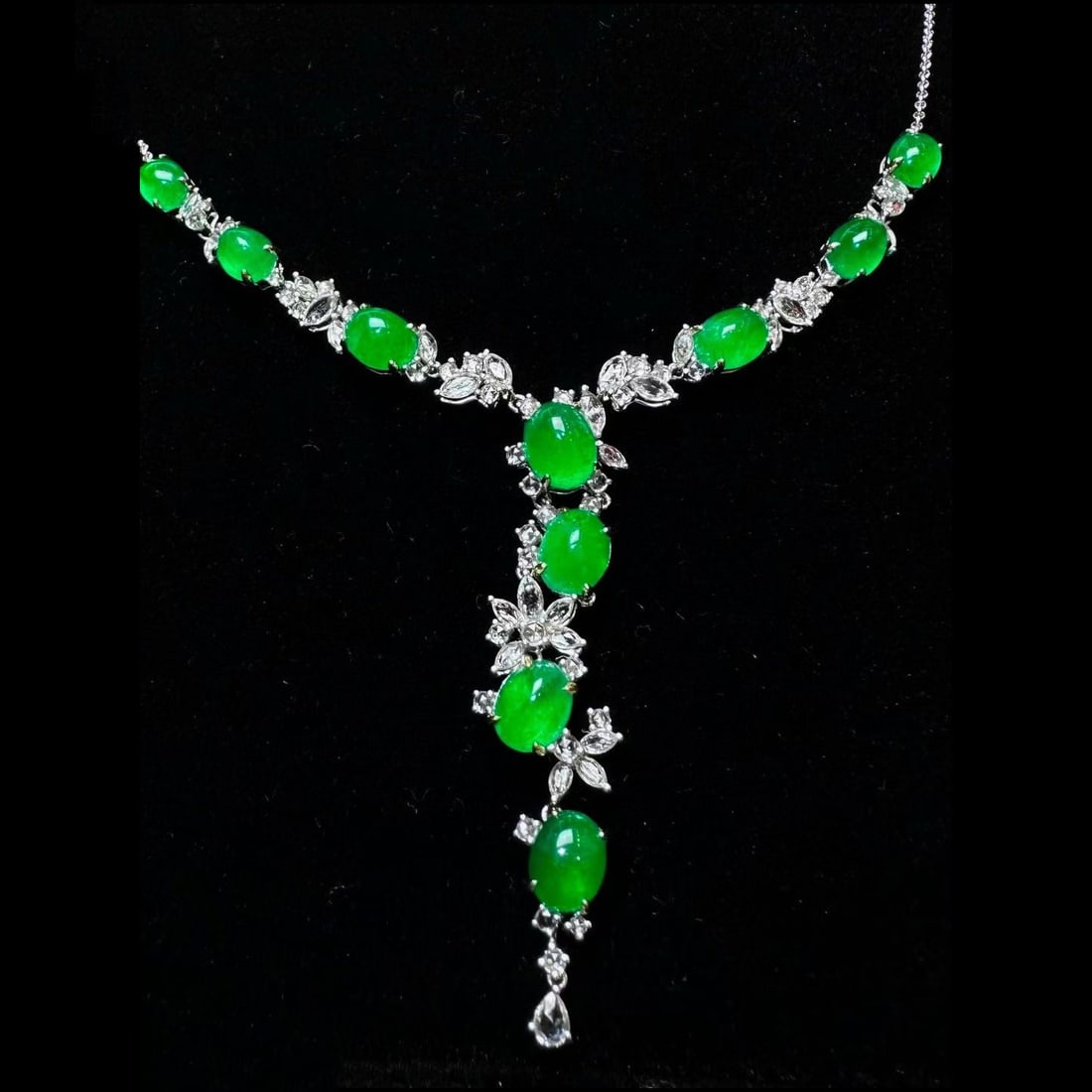 14k Gold 20.25 Ct Vivid Green Natural Emerald & Sapphire Necklace - 6