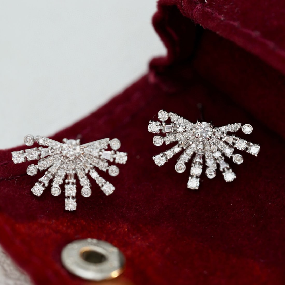 14k Gold 1.0 Ct Natural H Diamond Earrings - 6