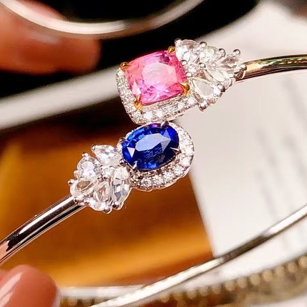 14k Gold 1.89 Ctw Natural Padparadscha Sapphire & Diamond & Toi Et Moi Bangle - 2