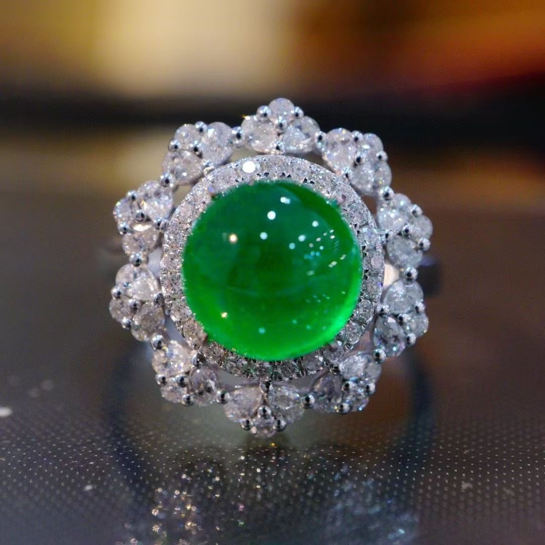 14k Gold 3.76 Ctw Vivid Green Natural Emerald & Diamond Ring (1 of 6)