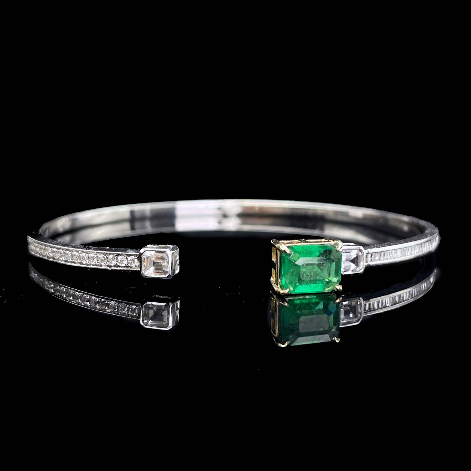 14k Gold 1.75 Ctw Natural Emerald & Diamond Bangle (1 of 6)
