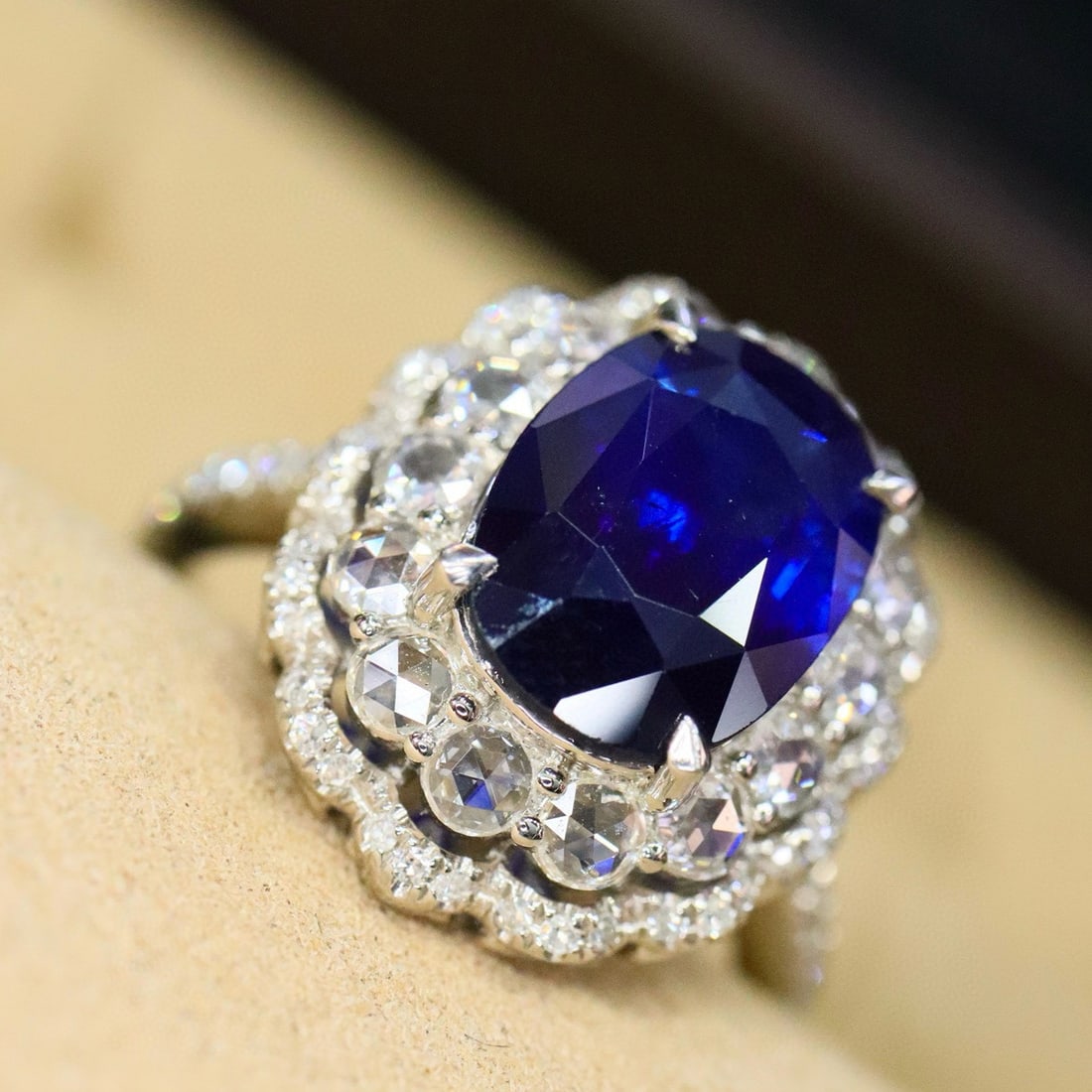 14k Gold 4.39 Ctw Natural Sapphire & Diamond Ring - 2