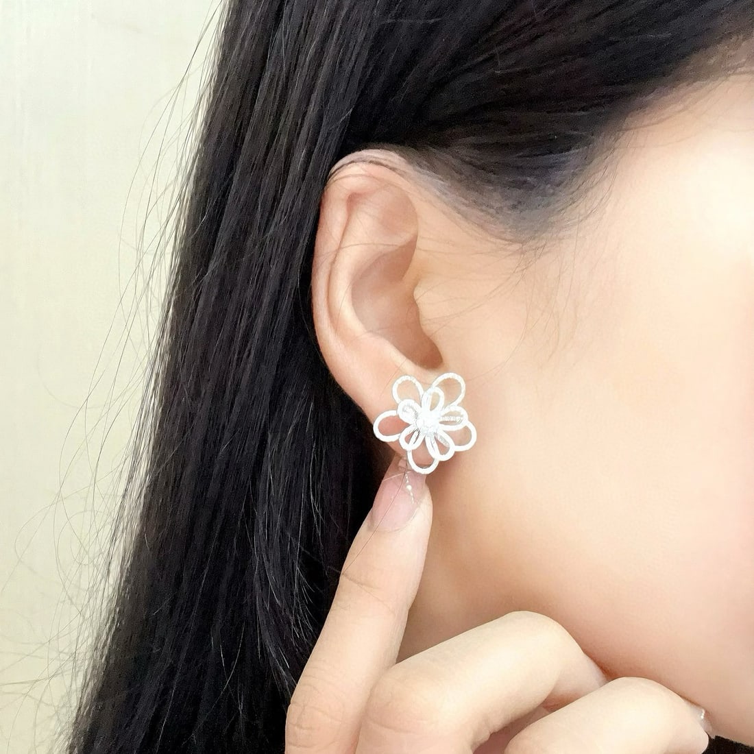 14k Gold 0.76 Ct Natural H Diamond Earrings - 6