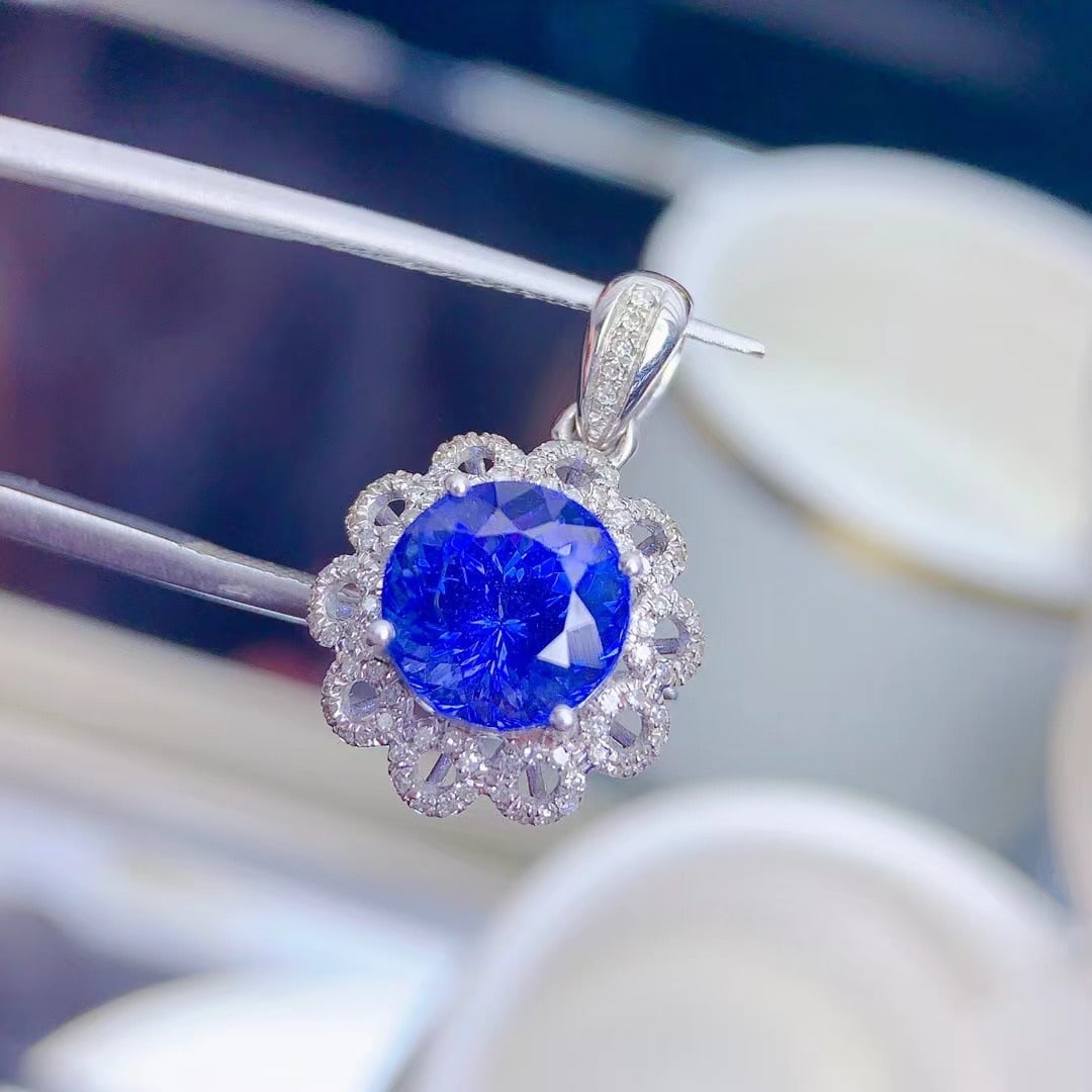 14k Gold 3.5 Ct Natural Tanzanite & Diamond Pendant( Without Chain ) - 2