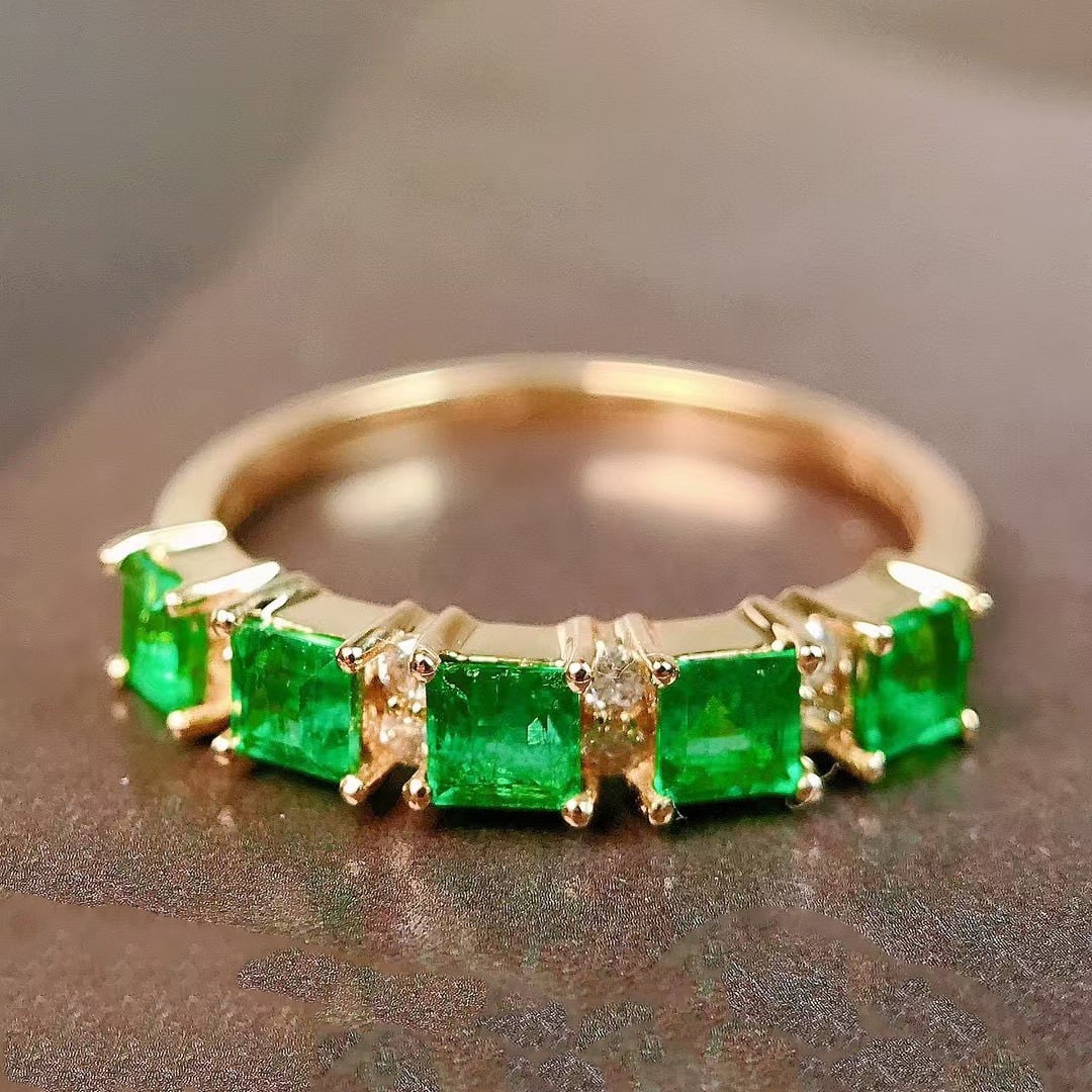 14k Gold 0.79 Ctw Vivid Green Natural Emerald & Diamond Ring - 2